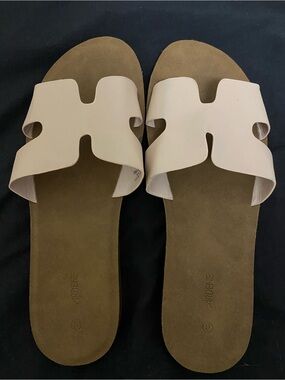 Ardene Women's Light Beige Cutout Slide Sandals